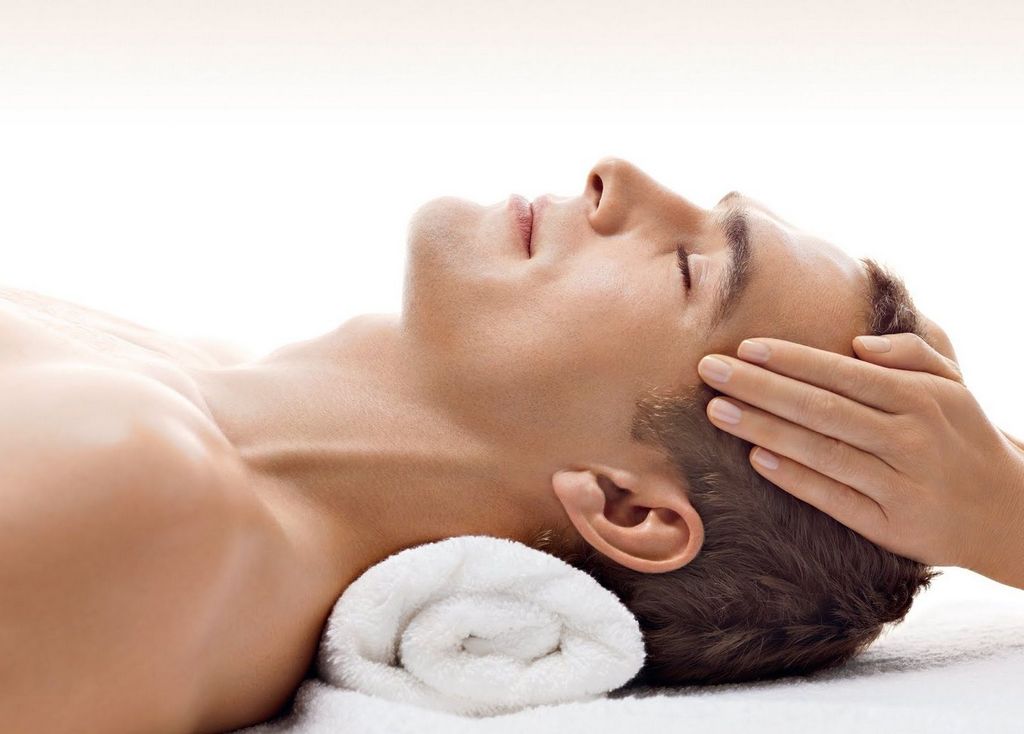 What Are the Wellness Advantages of a Hot Stone Massage? What Are the Wellness Advantages of a Hot Stone Massage?